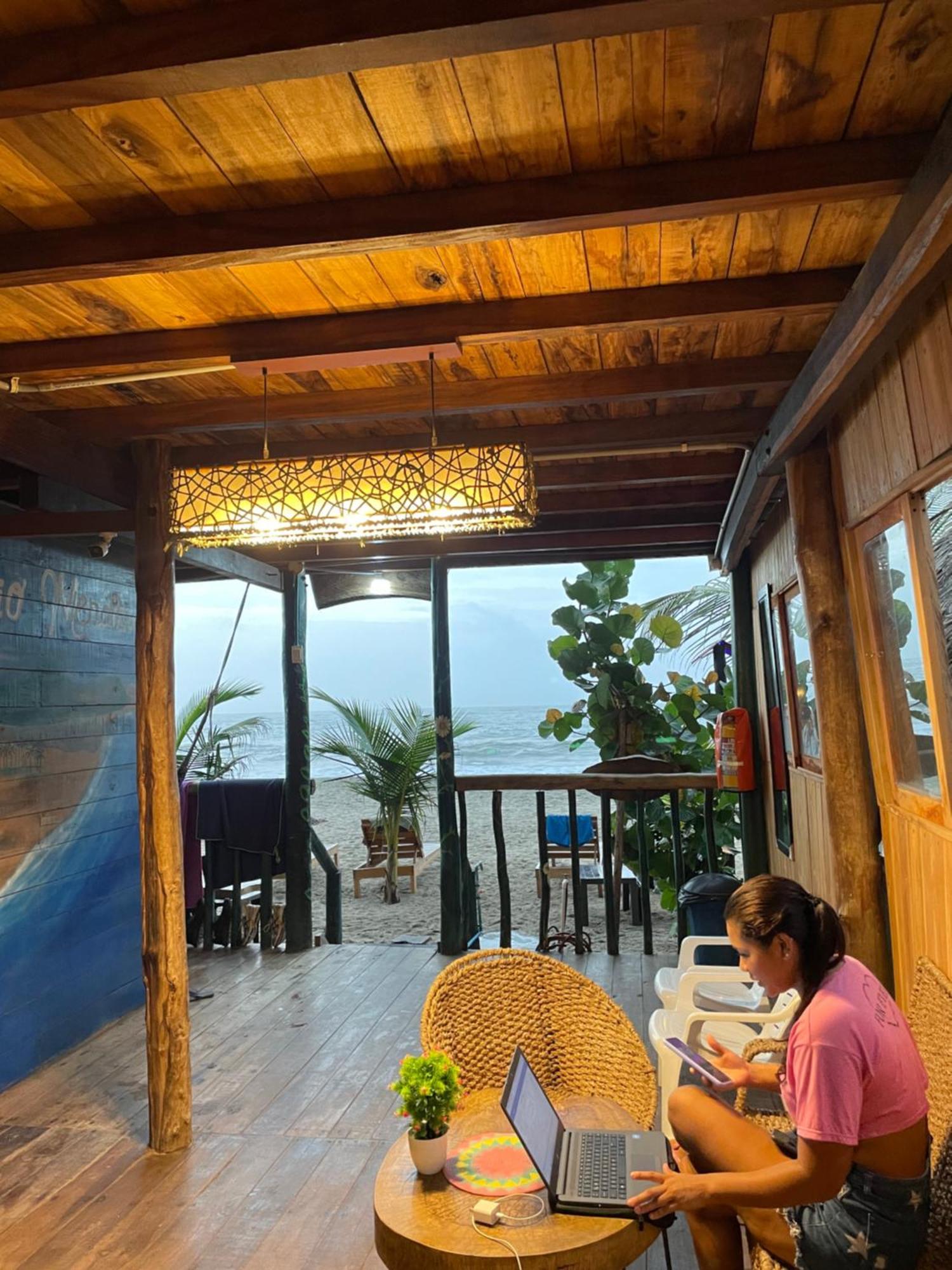 The Mompe Beach Hostal La Poza Exteriér fotografie